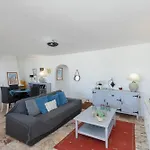 Marina דירה *